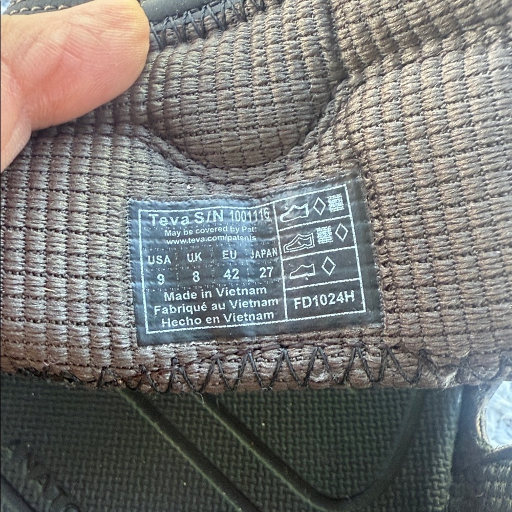 Teva Men’s 9 Dark Gray Sandals hiking sandals - Picture 8 of 9